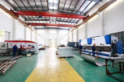 Xưởng sản xuất Công ty TNCHH Sản xuất Tản nhiệt Hồng Thịnh Côn Sơn 1